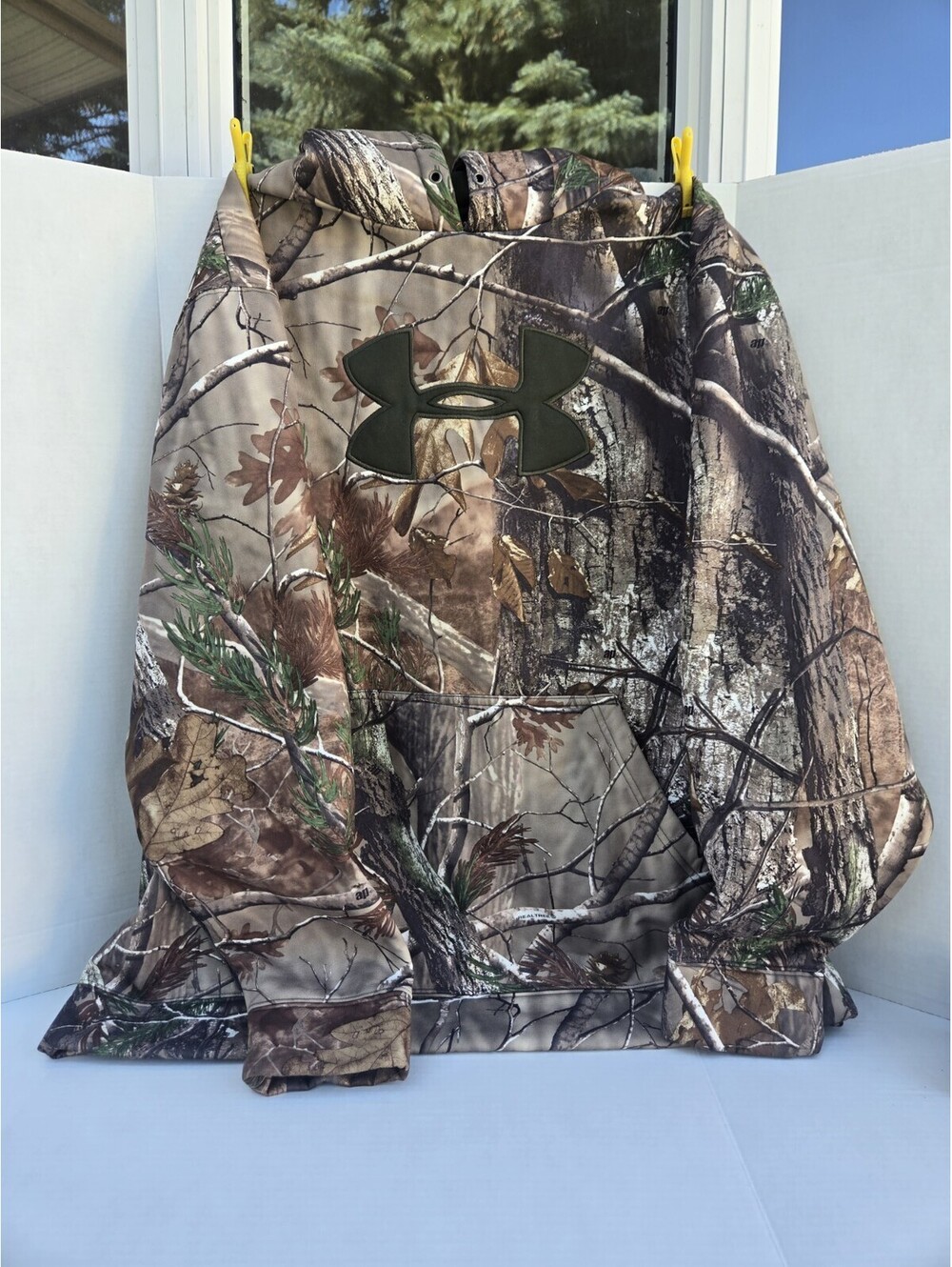 Under Armour Camo Hoodie 2XL
